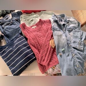 Lot Teen Girls Women’s Sweatshirt Sweater Top Jeans Denim Shirt Earrings